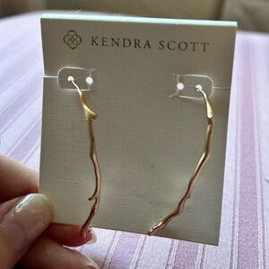 Kendra Scott earrings. Never worn.